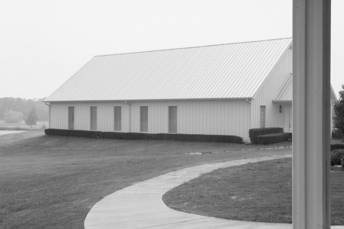 danielleandaaronsfarmhouseweddingkristinnicholephotography31