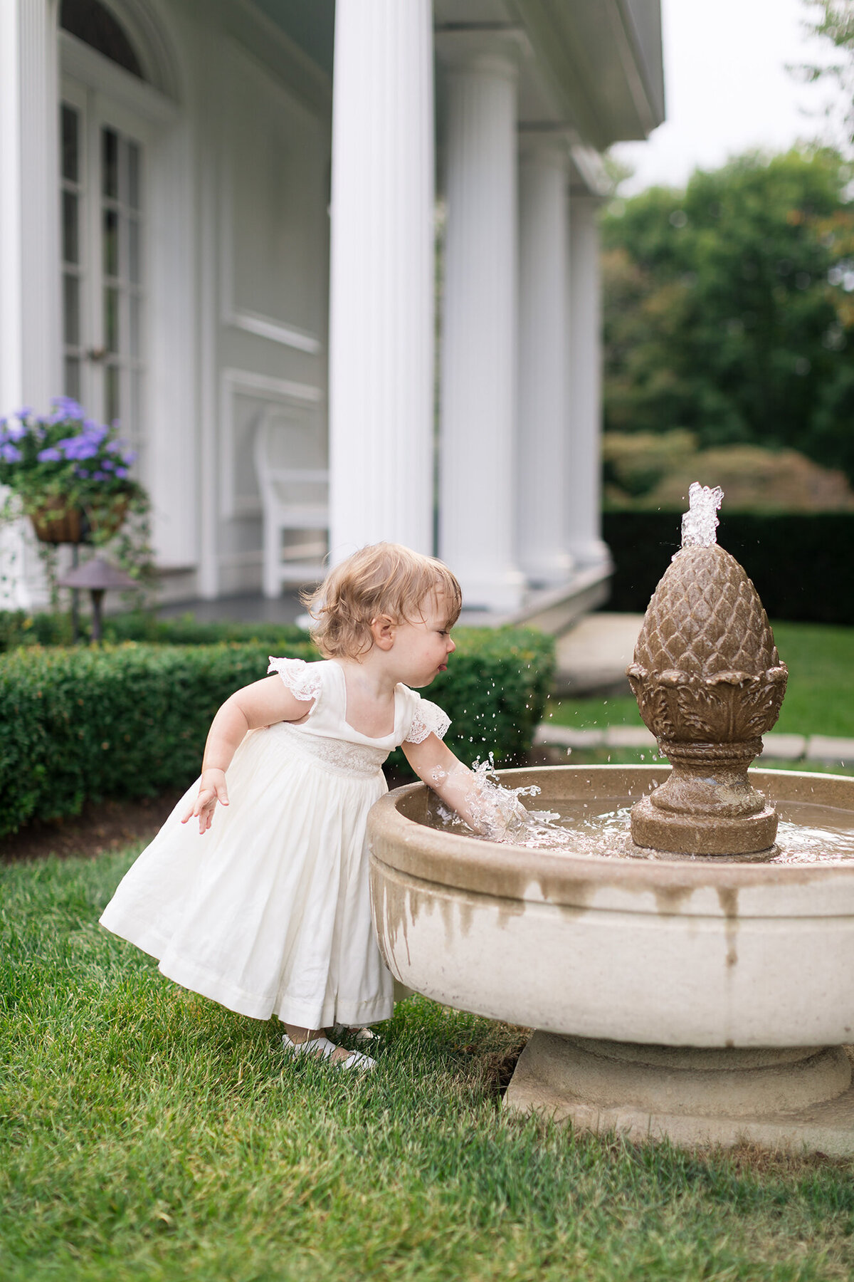 smith-farm-garden-east-haddam-connecticut-late-summer-wedding-florals-flowers-tableware-rentals-bridal-tented-reception-petals-&-plates-12