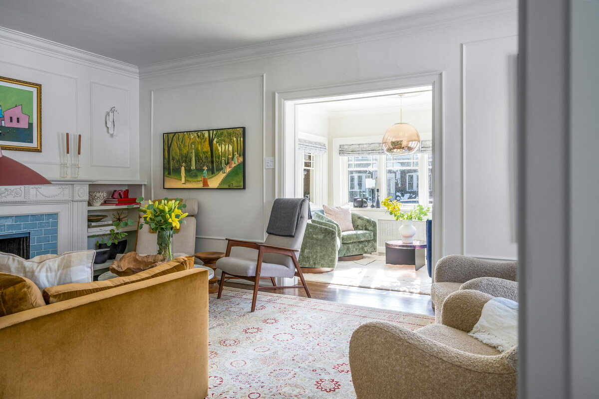 27-web-or-mls-8_013_Living Room