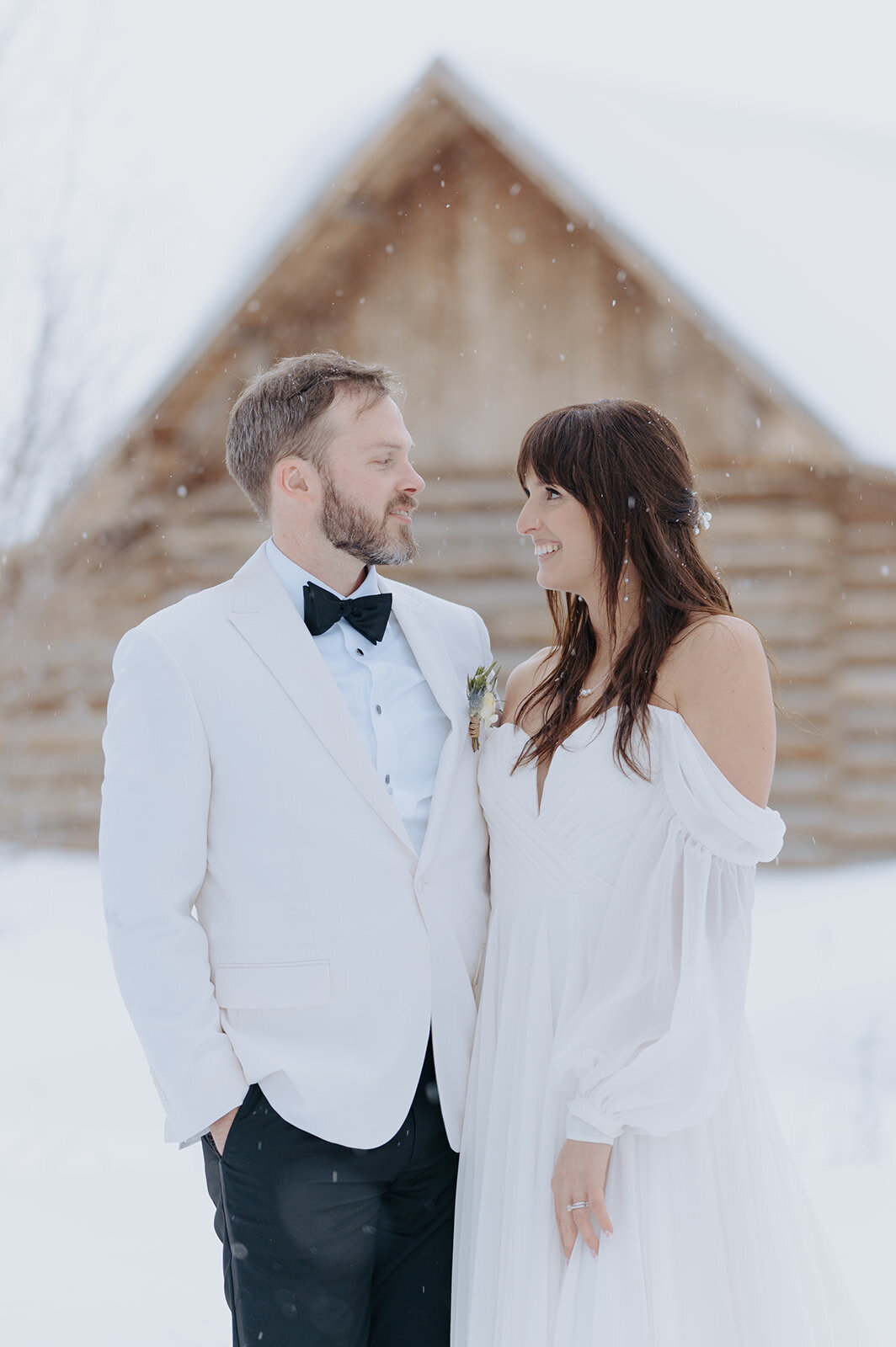 Winter-Elopement-B-T-445