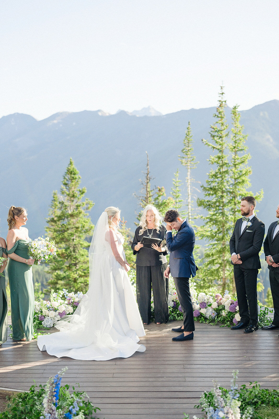 groom-moved-to-tears-at-ceremony-aspen-hbicweddings