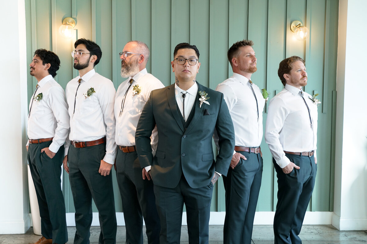 gettingReadyVoTranWedding-19