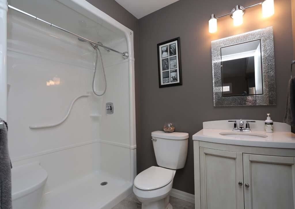 202 Wedgewood Dr Woodstock ontario 15
