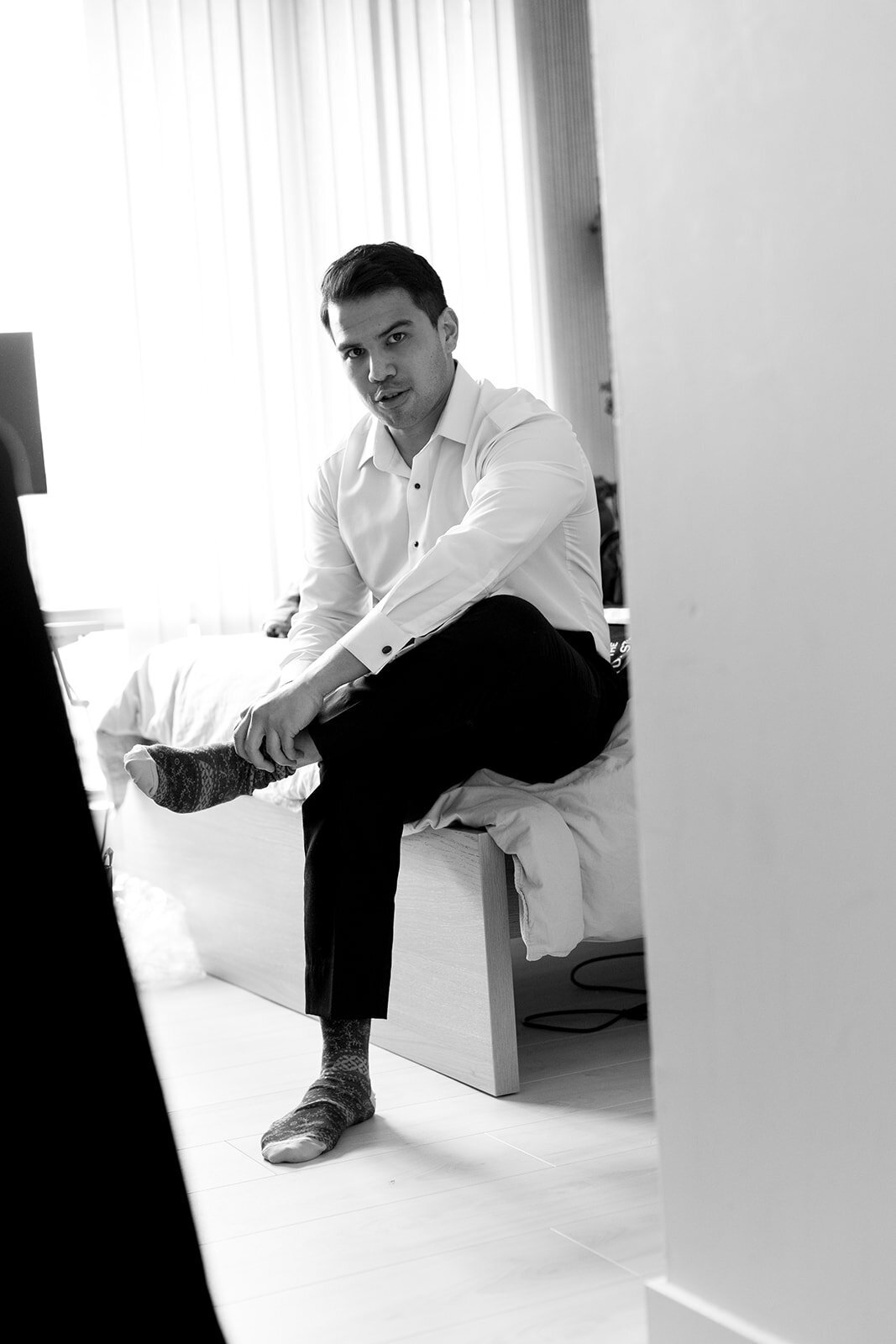 groom-vancouver-destination-wedding-portraits-thegodards