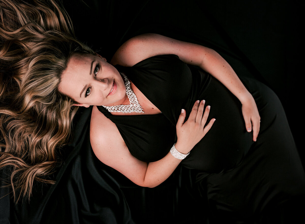 Studio maternity sessions available through Diane Owen Photography.