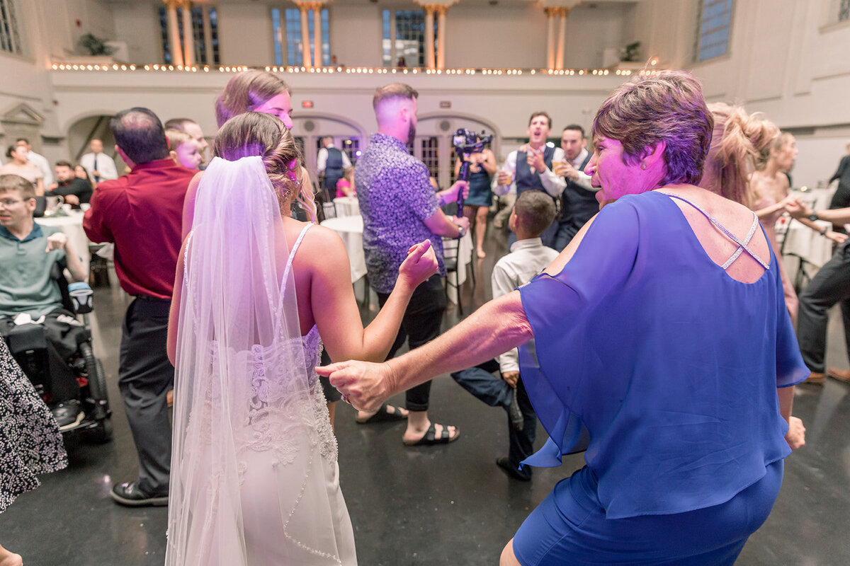 Detroit-Michigan-Wedding-Photographer-Morgan-and-Kyle-47