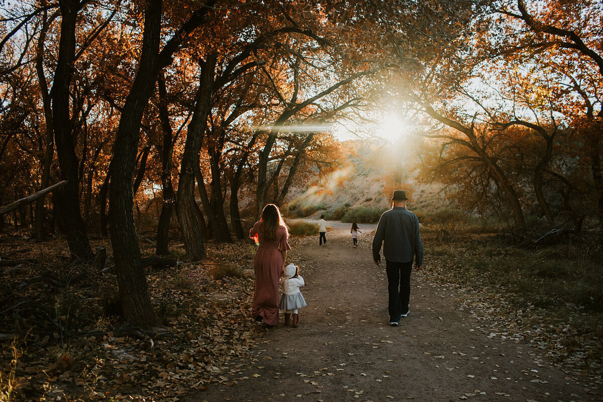 Martinez Lori Family mini Willow Creek 11 19 18-Martinez Lori Family m-0027