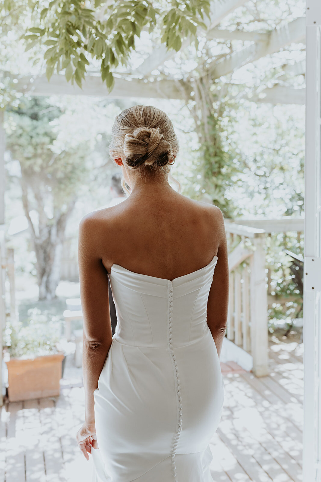Sneak peek (23 of 195)