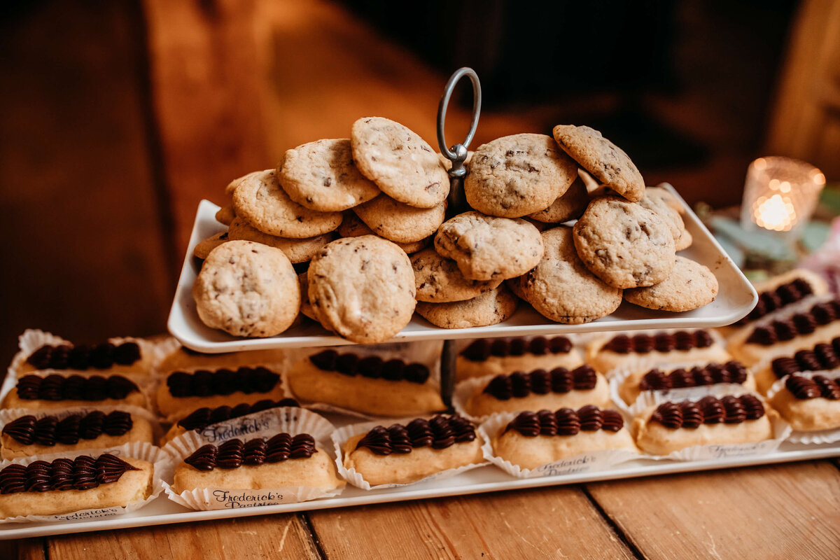 New_Hampshire_Wedding_Photographer_Bedford_Village_Inn-80