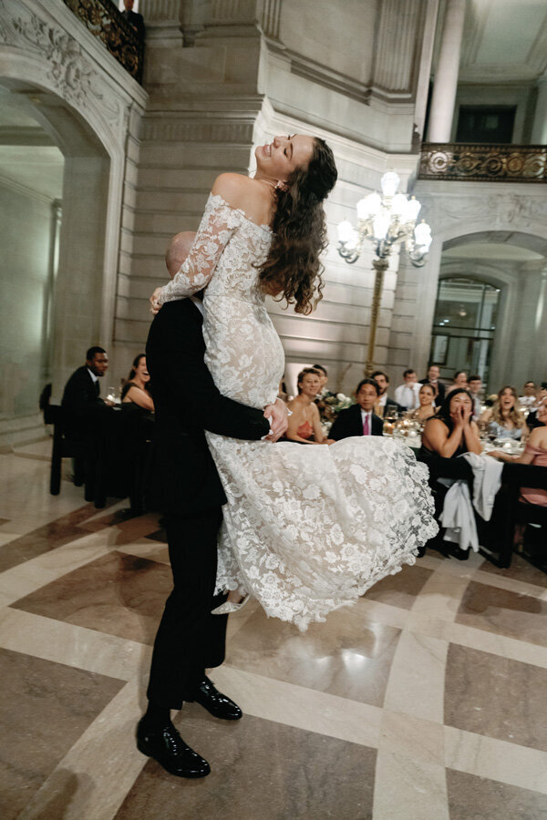 Lauren+Alex_sf_city_hall_125