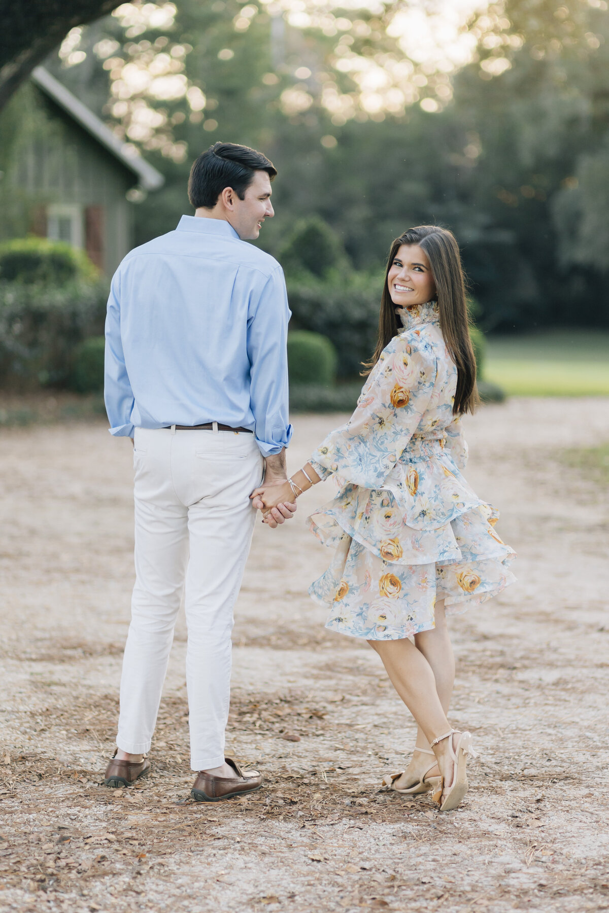 luxury_engagement_session_couple_at_sunset