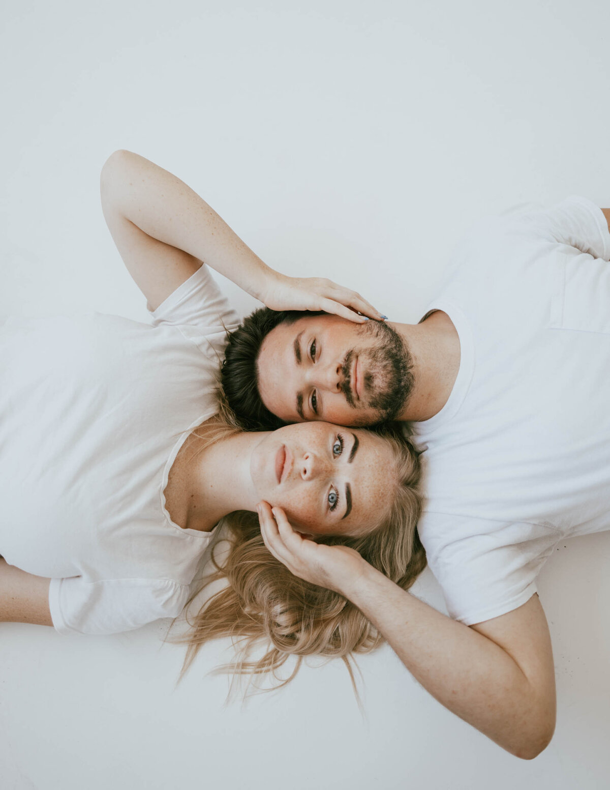 Simple-Studio-Couples-Portraits -40