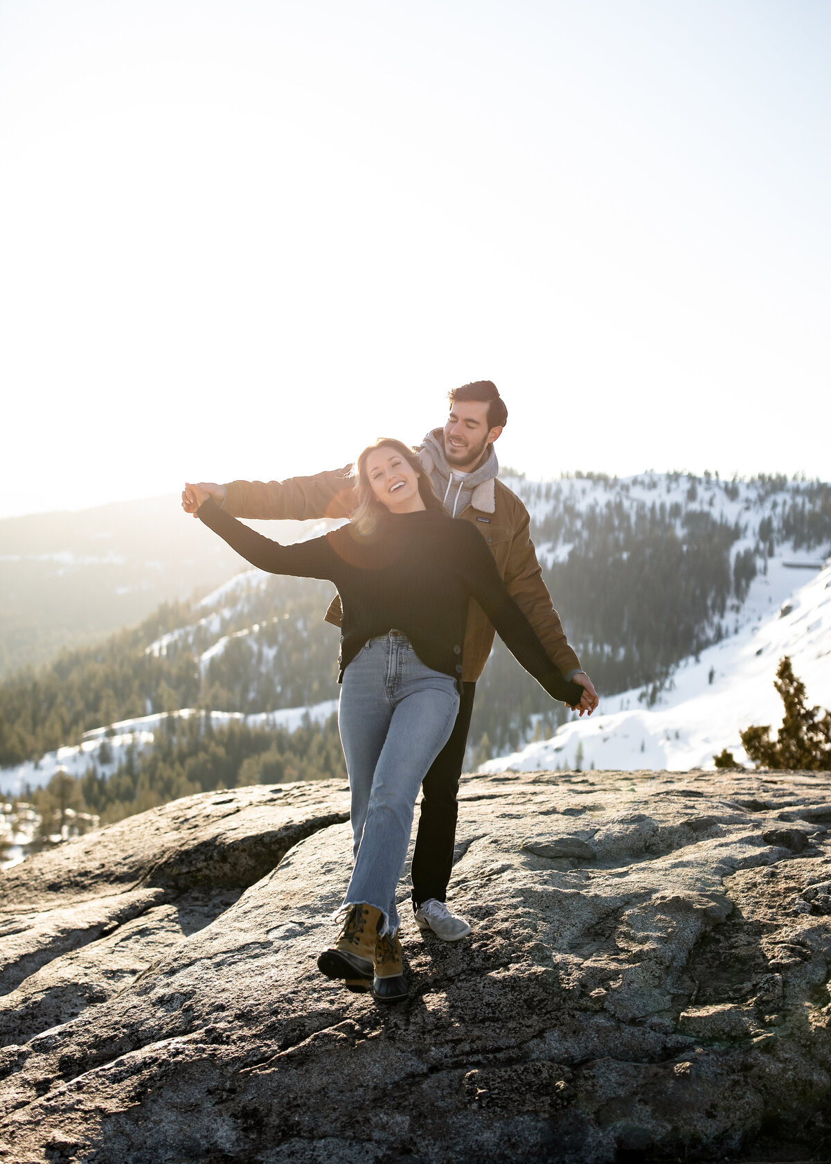 03122022_Kaci+Tyler_DonnerPassCA_AnjaJensenPhotography-106