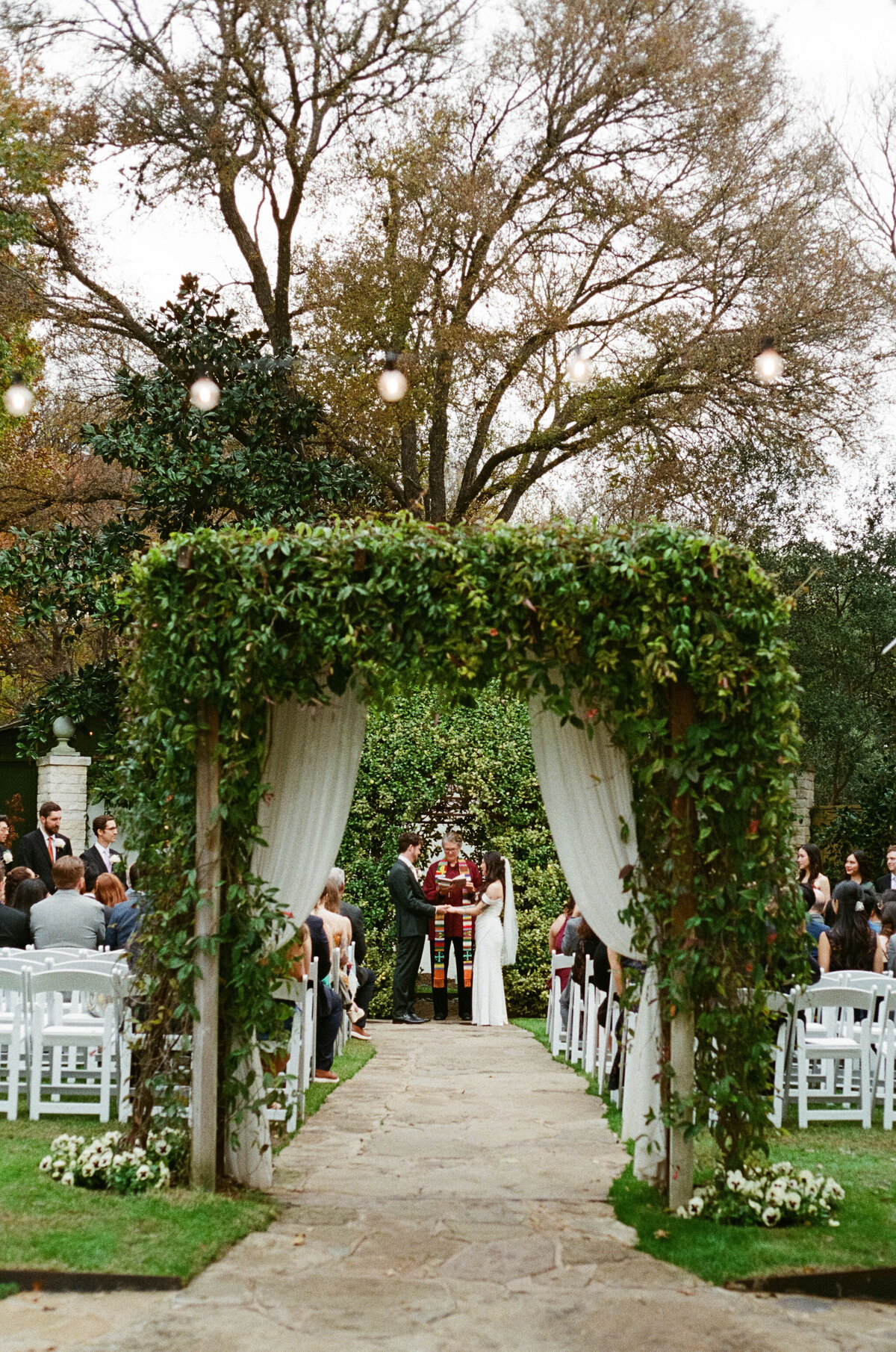 Lindsey&AlexWeddingPhotos_Film_AustinWeddingPhotographer_HereafterFilms_-57