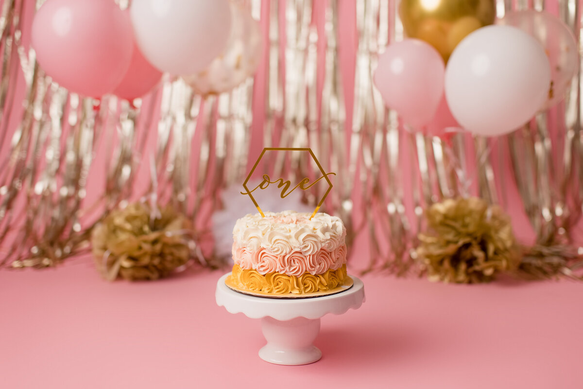 Pink and Gold Huntsville AL Best Cake Smash First Birthday Photographer Studio