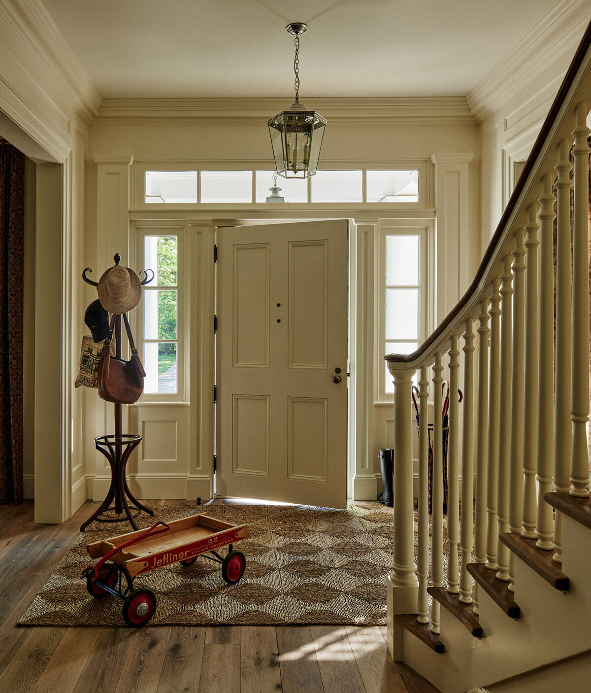 00003-HagemanHomes-Allan Front Hall ©2023 Will Reid Photo