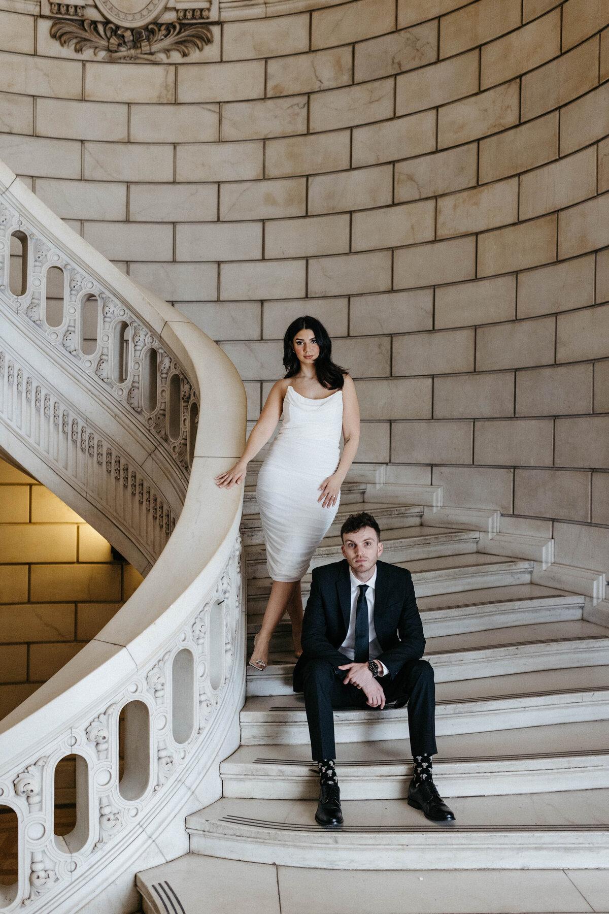 classic-luxury-timeless-engagement-photos-4