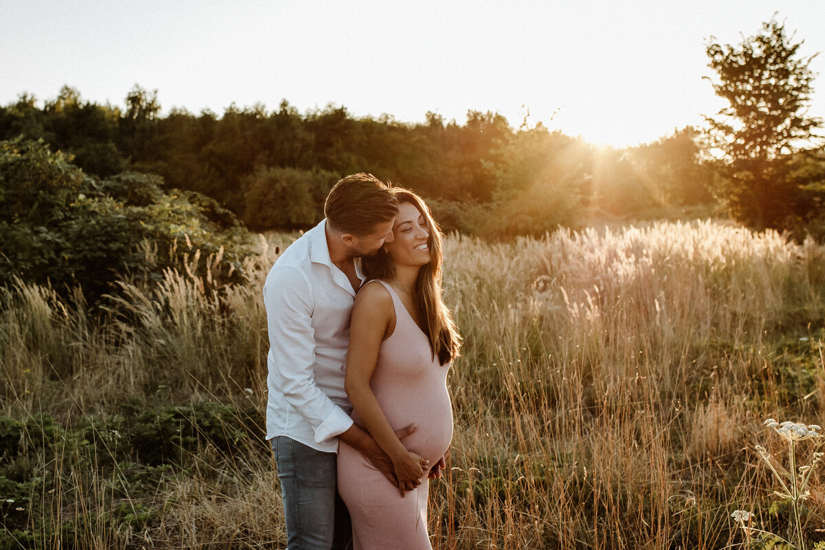 Zwangerschapsfotografie-met-partner-Den-Haag