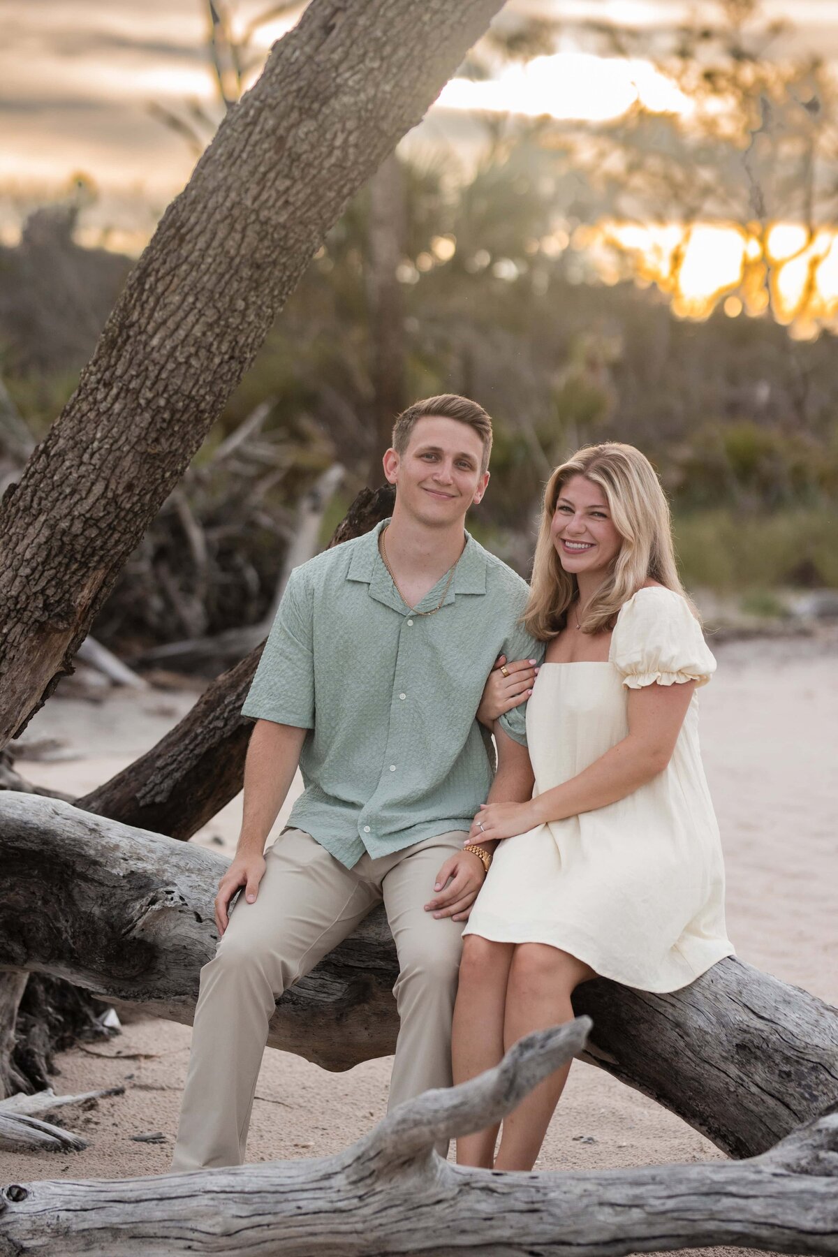 Engagement photography, Boneyard Beach, Jacksonville FL | Phavy Photography - Jacksonville Proposal Photographer