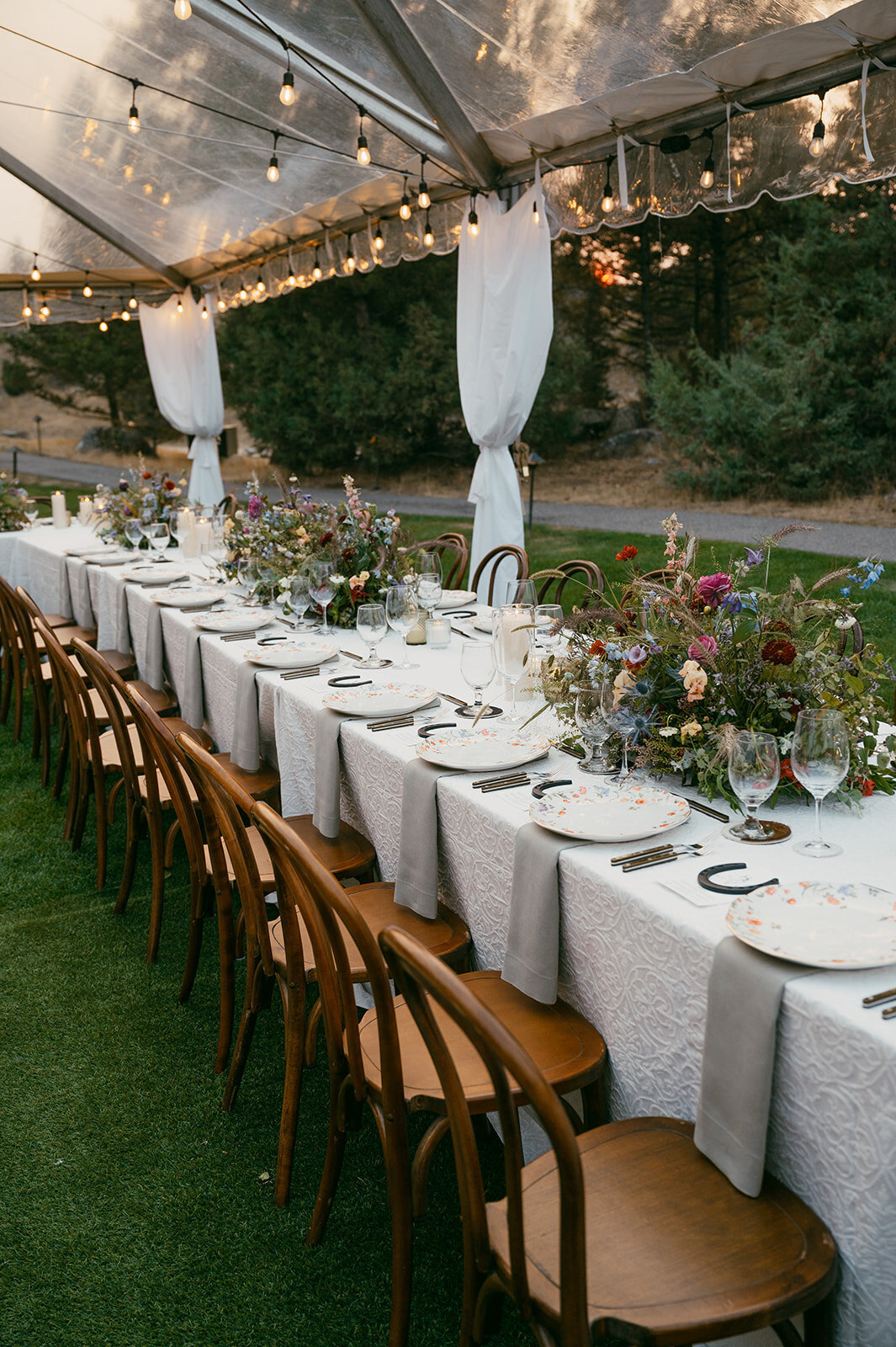 presley-gray-photo-Deerlodge-rustic-western-Montana-wedding-6165