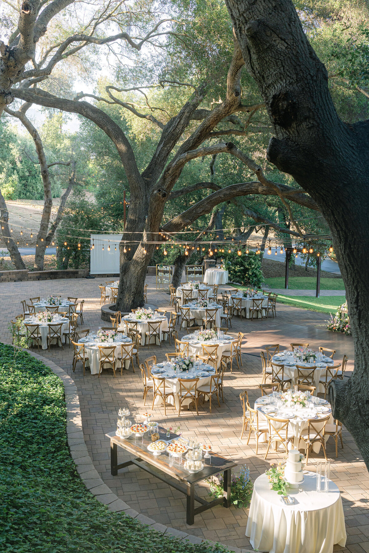 Angie & Brandon Circle Oak Ranch Wedding-Leah Black Photography-803