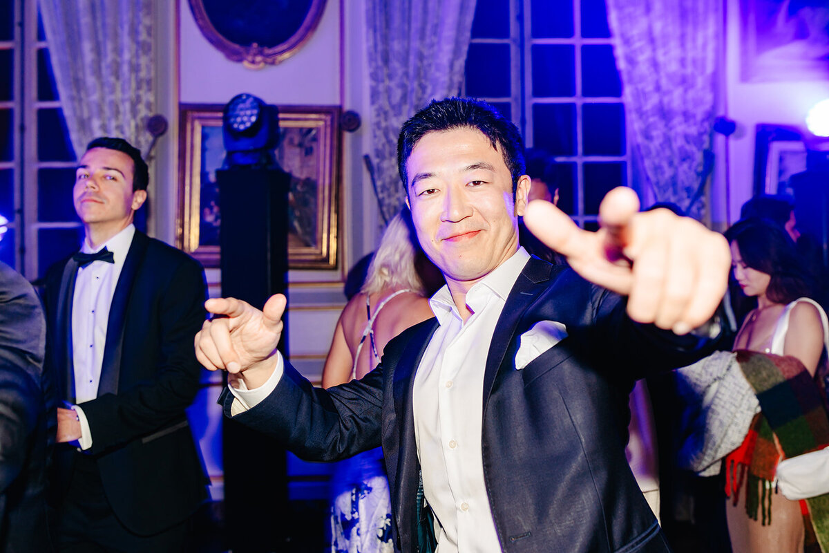 MorganeBallPhotography-Wedding-ZoeEdward-13-ChateauChamplatreux-Party-267-5223