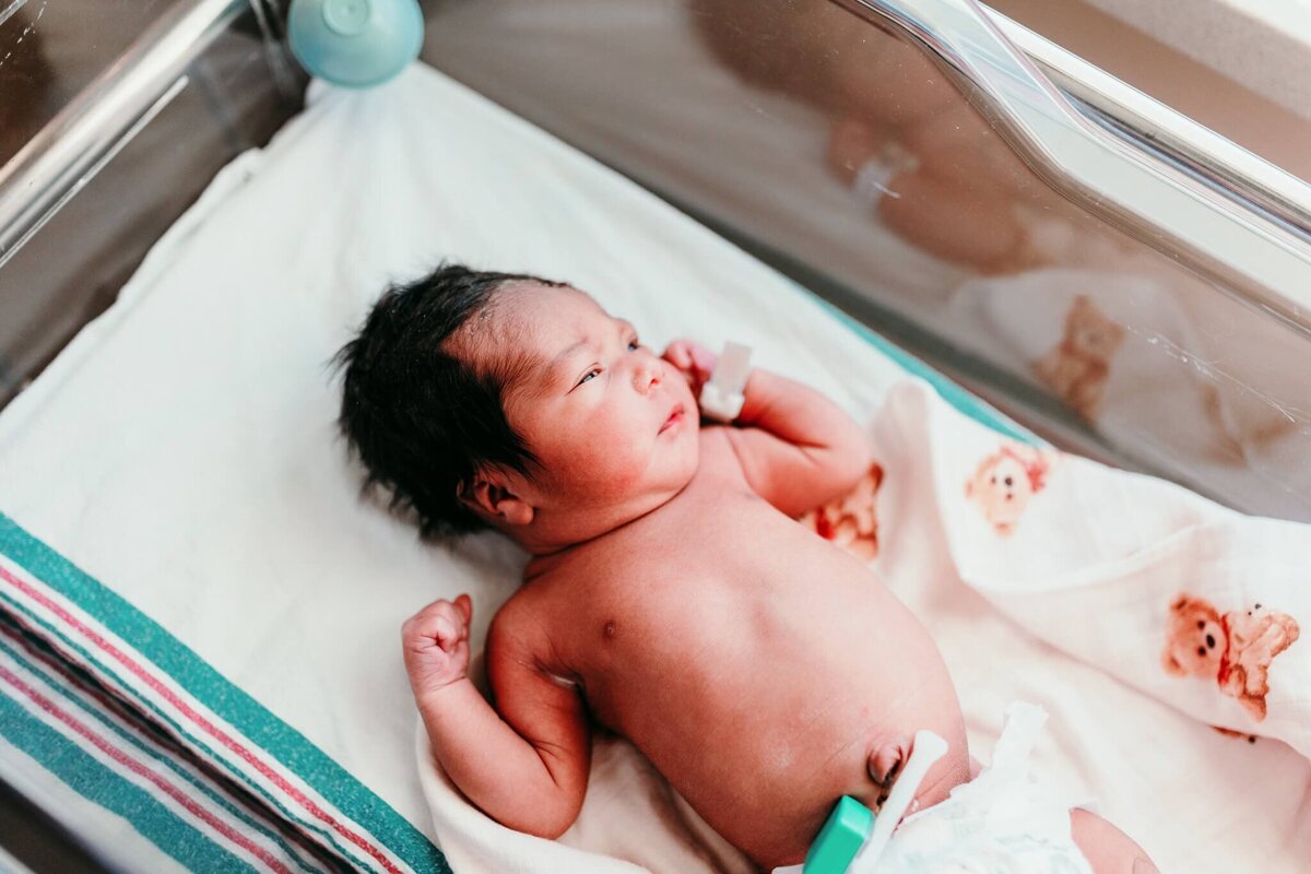 NW Arkansas fresh 48 photographer, fresh 48 photography near me, fresh 48 photos Northwest Arkansas, in hospital newborn portraits NW Arkansas