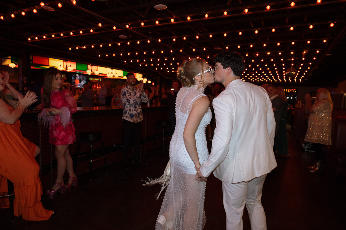15-bride-and-groom-kiss-intimate-nashville-wedding