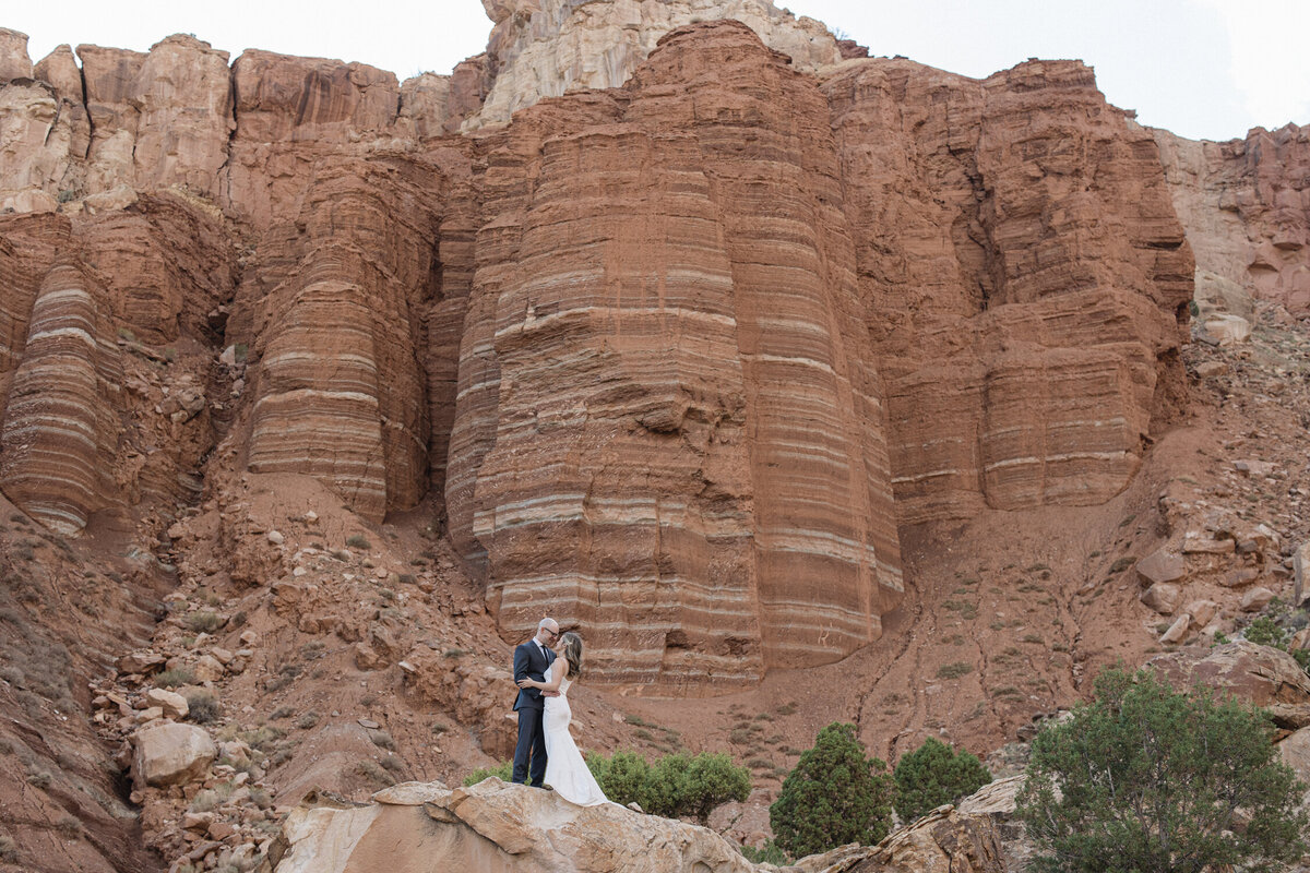 capitol-reef-national-park-elopement-photo-4742