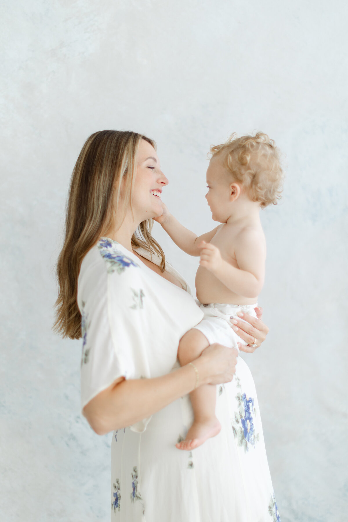 A Philadelphia in-studio maternity portrait session with siblings - 7
