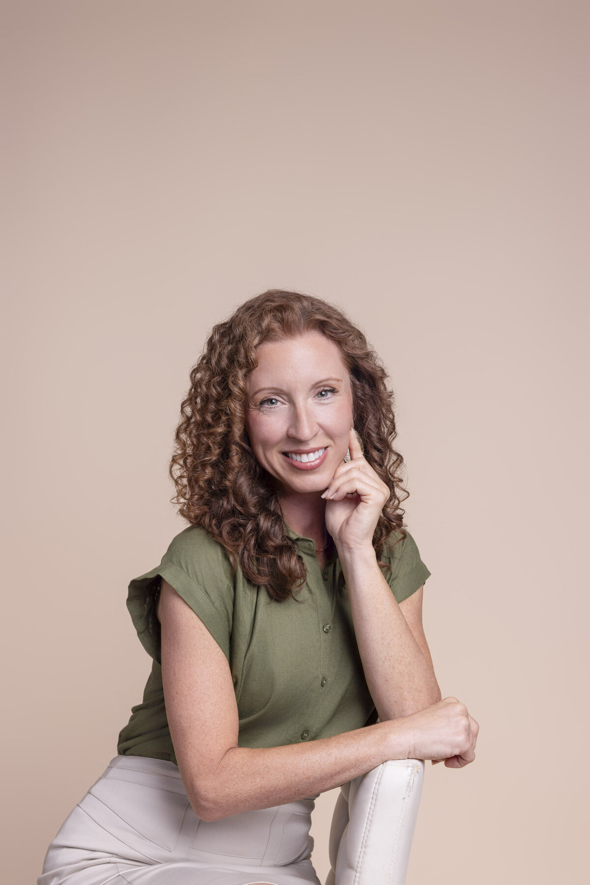 Aviatra-cincinnati-personal-brand-photos-Jennifer Blackburn-your-brand-compass-2098