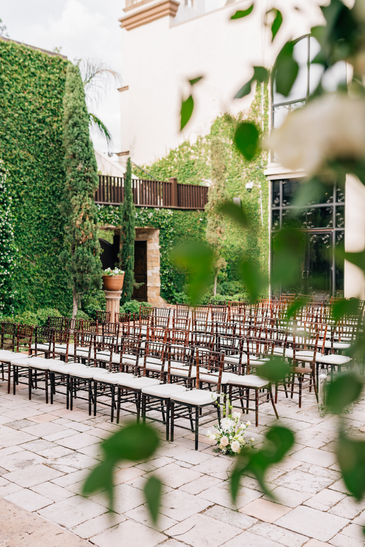 Bell Tower on 34th Wedding Houston Photographer @mv_xoxo (9)