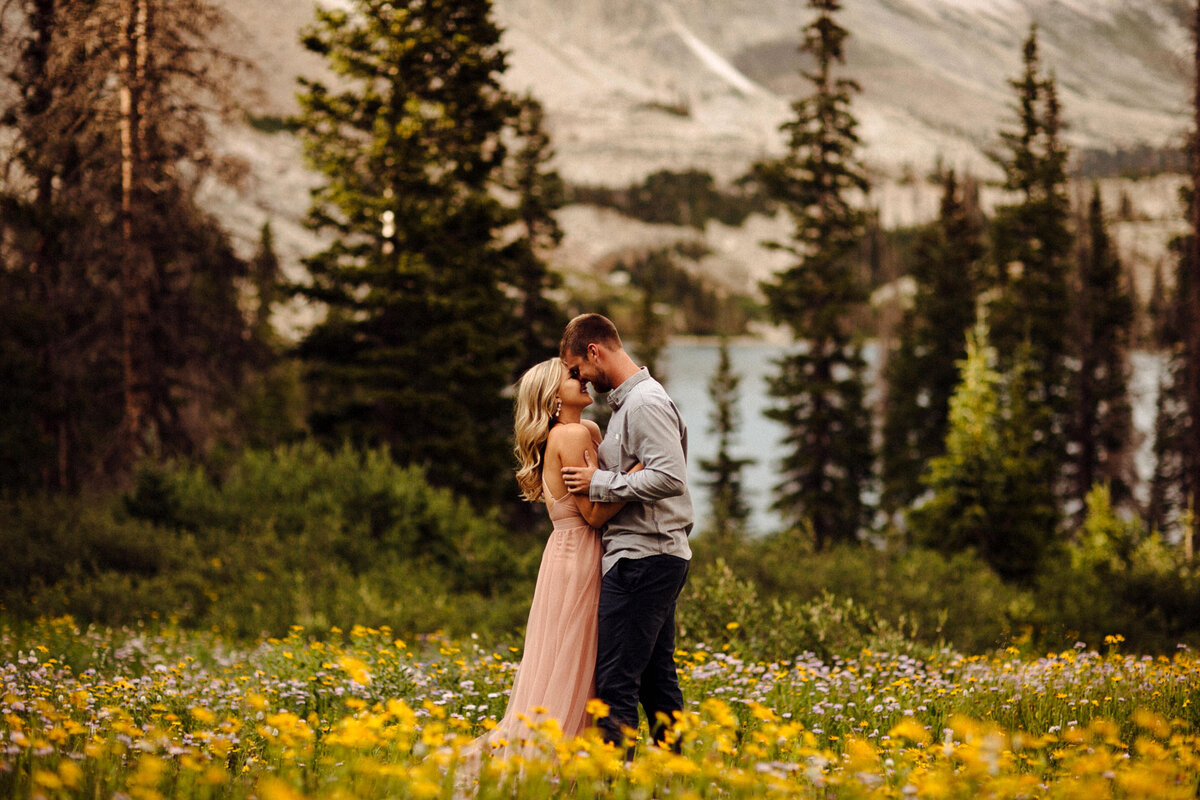 Liz Osban Photography Cheyenne Wyoming Ft Collins Colorado Estes Park Rocky Mountain National Park Photographer Grand Teton Jacksonhole Iceland Destination Elopement Adventure Wedding Elope54