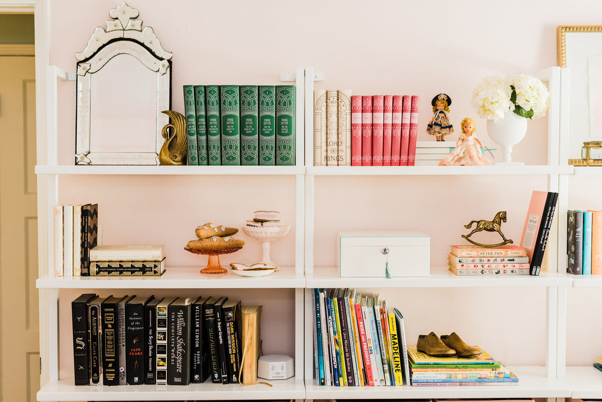 Bookcase styling ideas for nursery. 