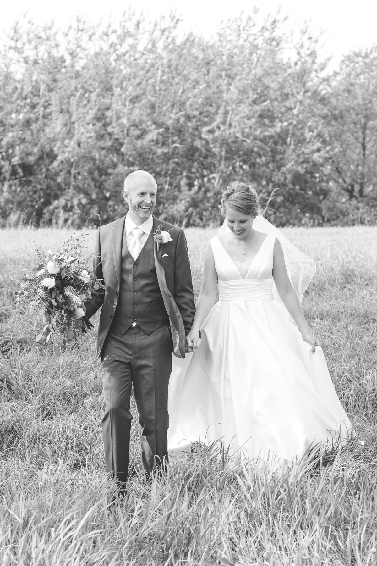 Abby-and-Brandon-Alexandria-MN-Wedding-Photography-JL-6
