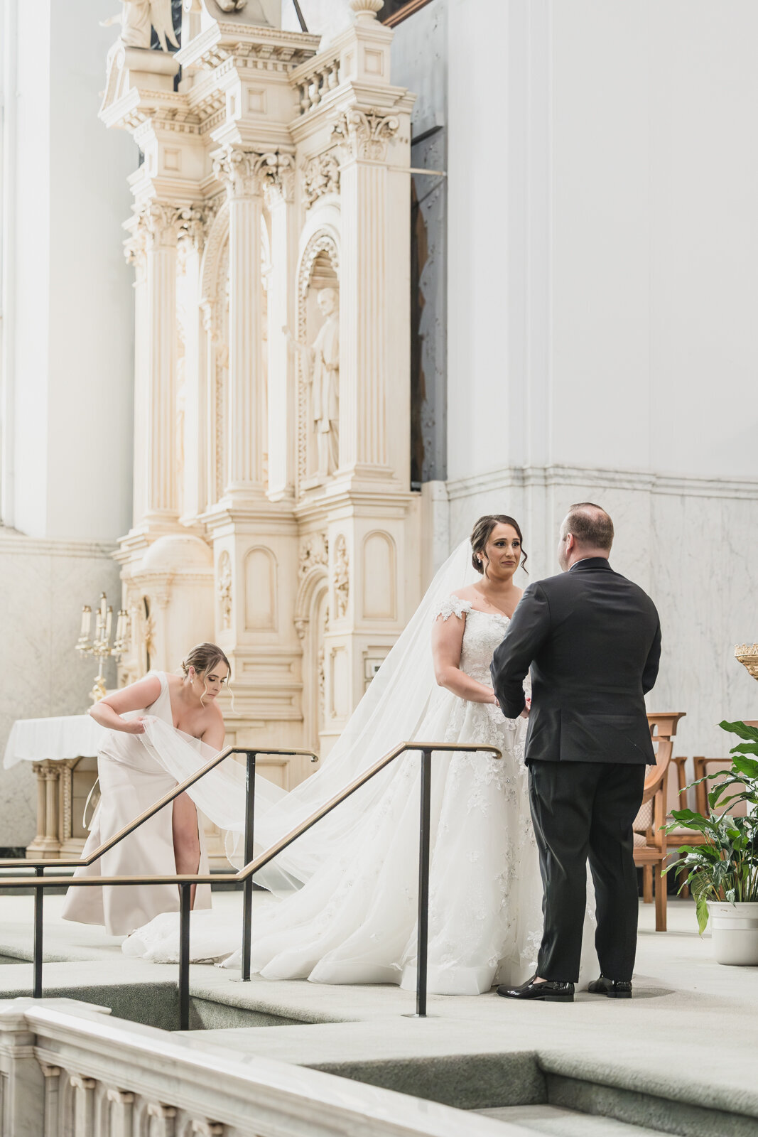Classic Detroit Wedding at Saint Peter and Paul Church with Elegant Andiamo Reception15