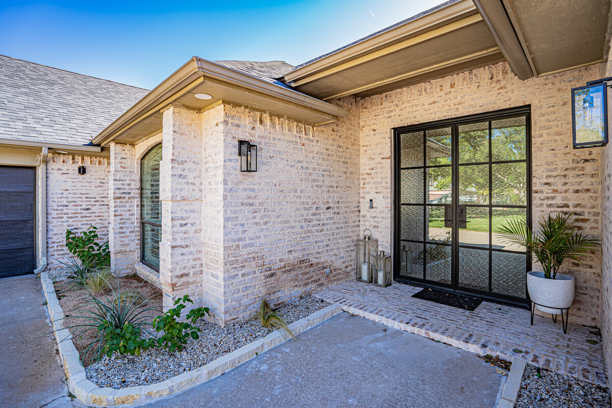 Gaffin Architecture & Construction is the premiere practice in the Granbury and Fort Worth metro area. Providing new builds, renovations and commercial project designs and construction of the highest quality.