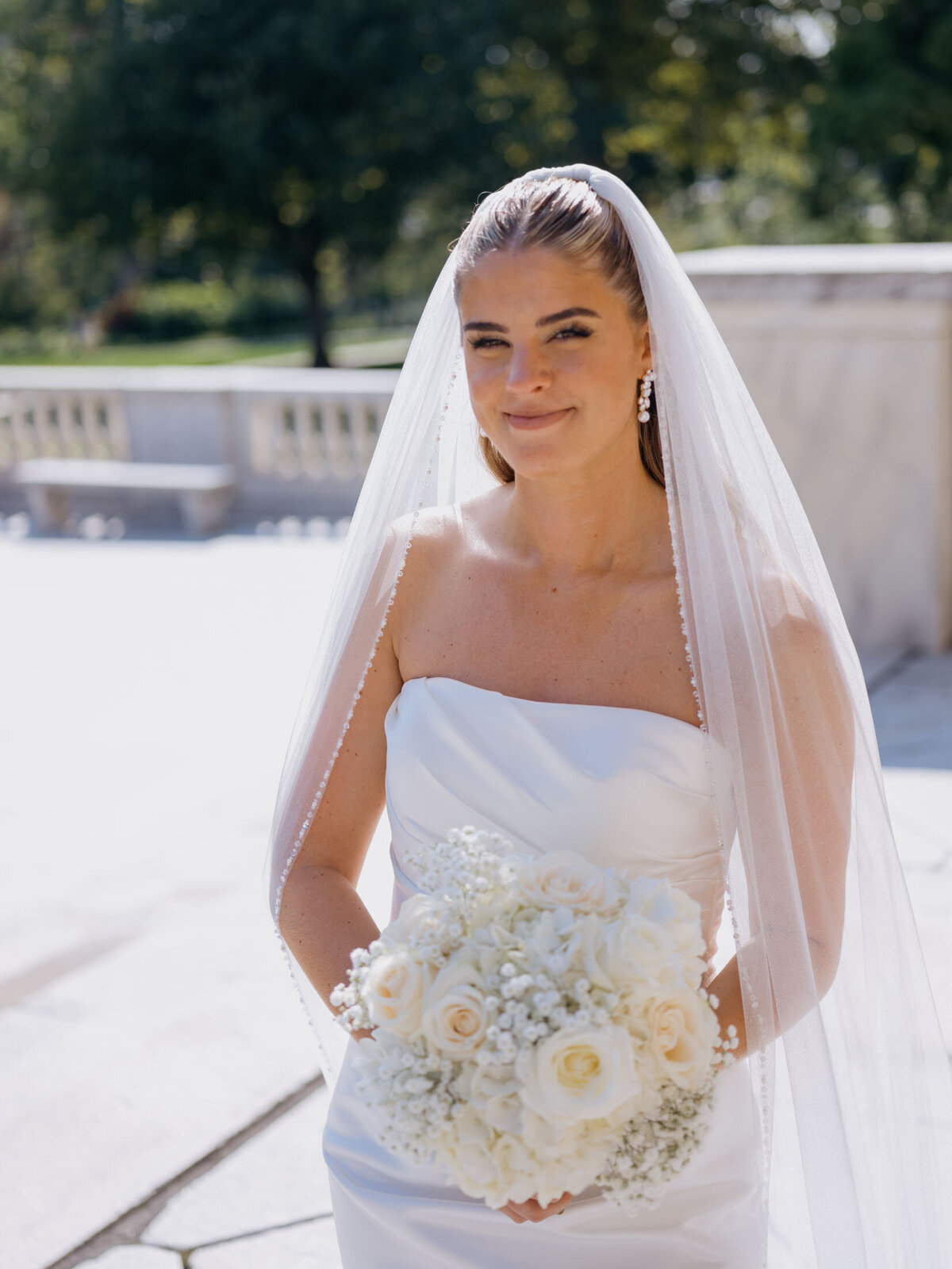 Wedding day portraits at the Cleveland Art Museum
