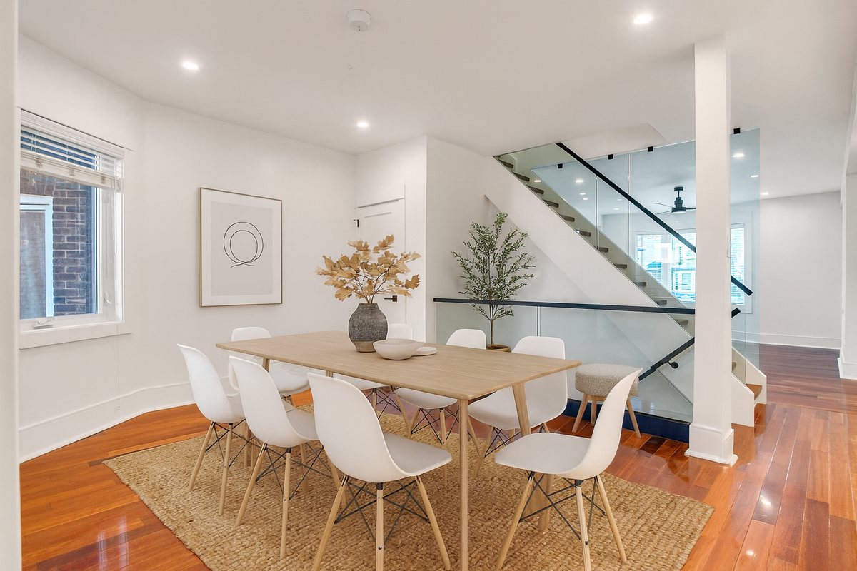 20 Kenneth - Virtually Staged Dining