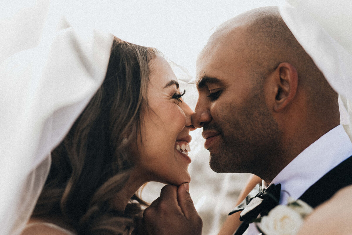 Phoenix-wedding-couple-smiling