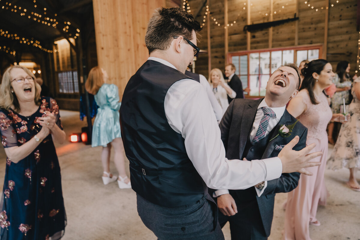 Captains Wood Barn Caley Photography Essex Wedding Photography -16