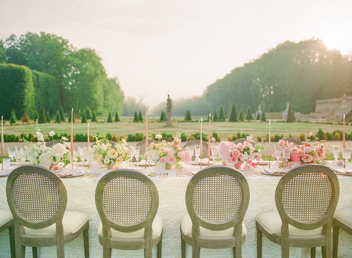 Chateau-de-Villette-wedding-florist-Floraison34