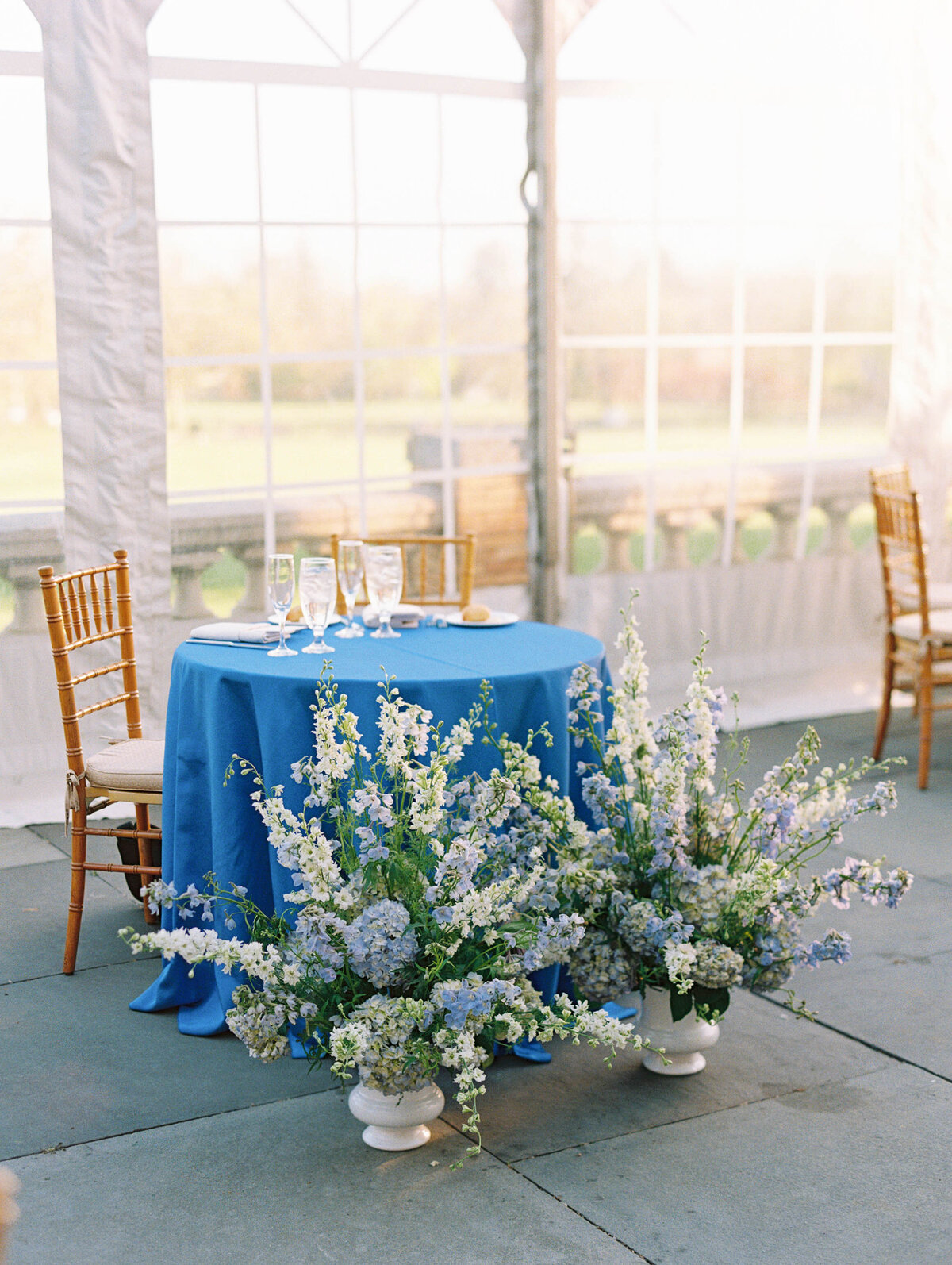 cairnwood-estate-spring-wedding-philadelphia-photographer-Tented-reception-Decor_066
