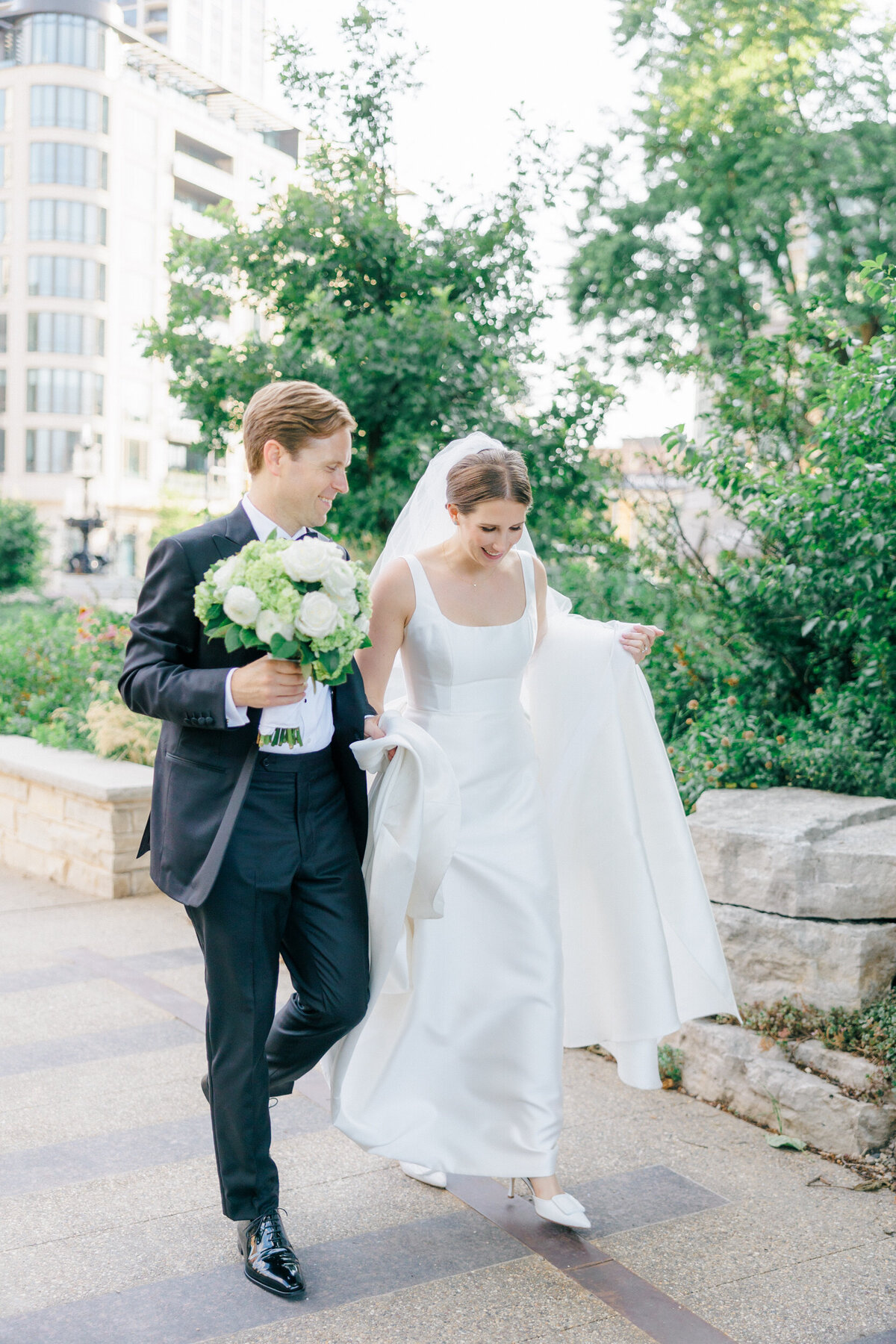Lexi Benjamin Photography_Reynolds Chicago History Museum Wedding_07.06.24-278