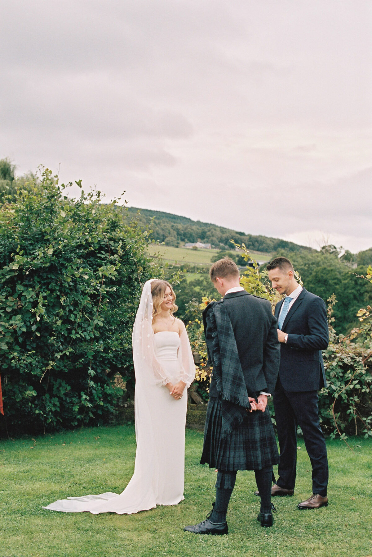 Dun-aluinn-analog-film-wedding-photography-4