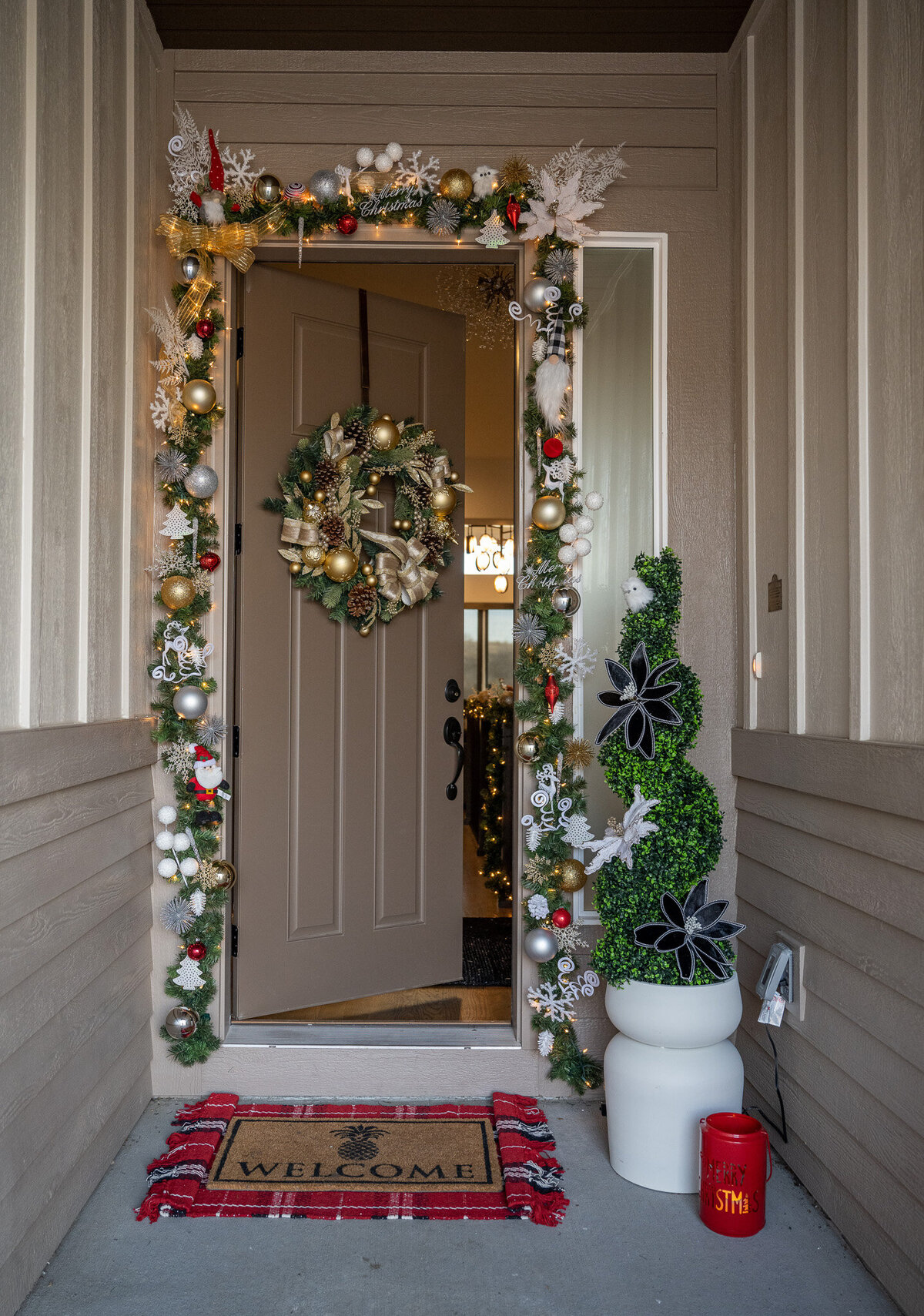 Interiors-by-Bethany-Professional-Christmas-Decor-Colorado-Springs-62