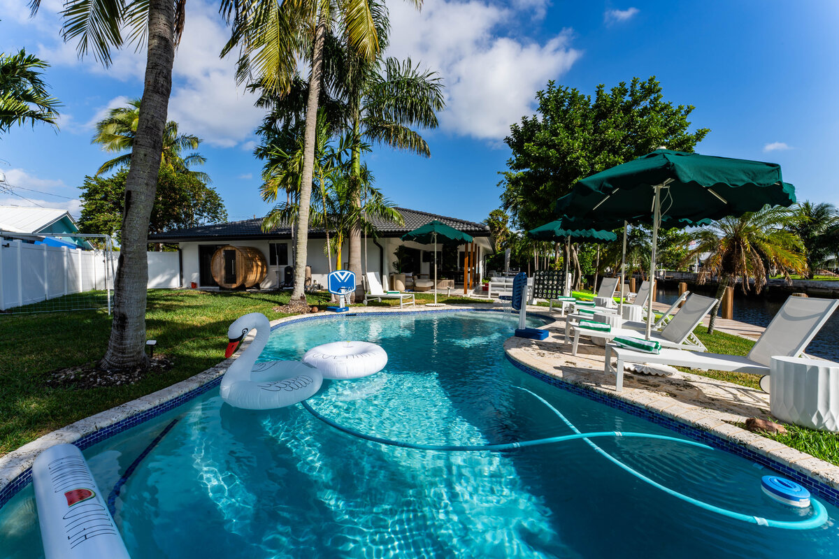 Pool (3)