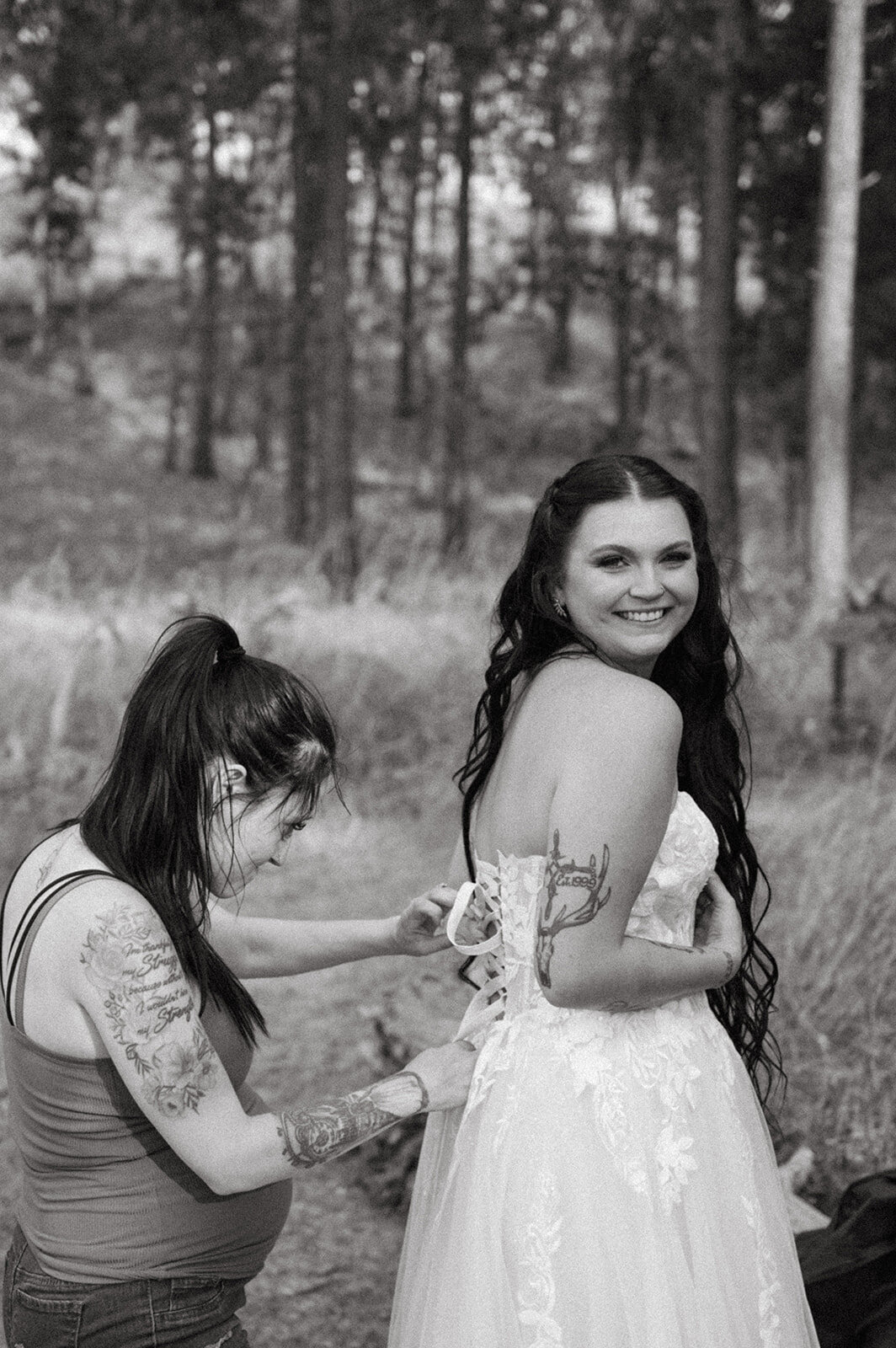 presley-gray-photo-wild-horse-montana-elopement-8614