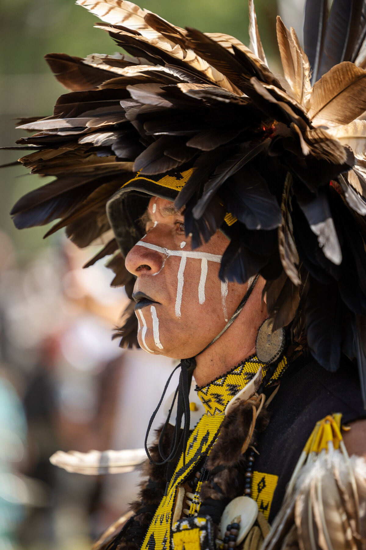 POW WOW de Kanesatake Portrait avec plumes