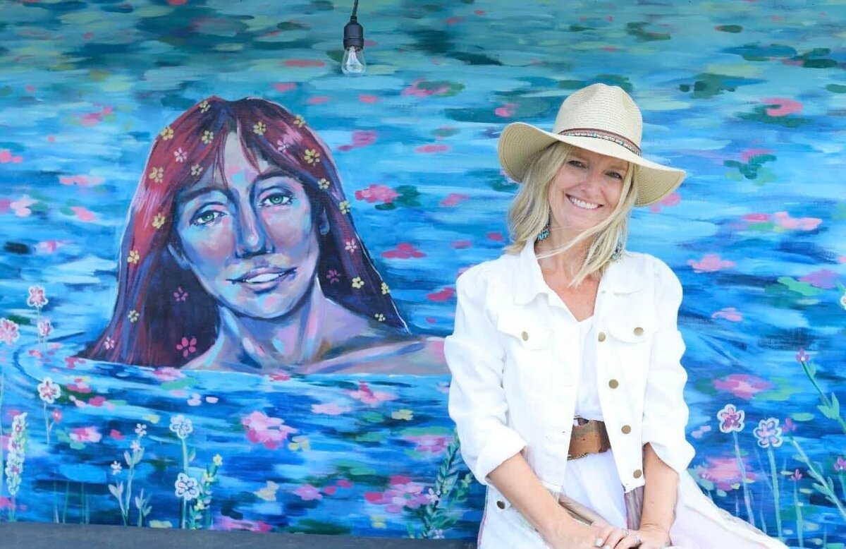 Blue Horizontal Smile with Mural